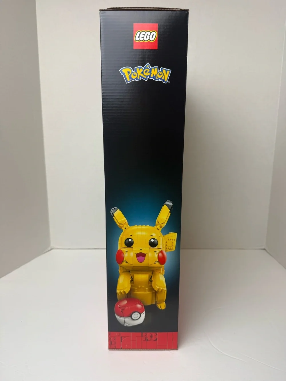 Lego Pikachu and Poké Ball Set - Yellow, Red, Black, White